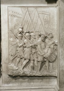 I. Frigyes 1494-1547 és felesége, Claude of France síremléke, dobos által vezetett katonák részlete, 1548-ban készült márványból.